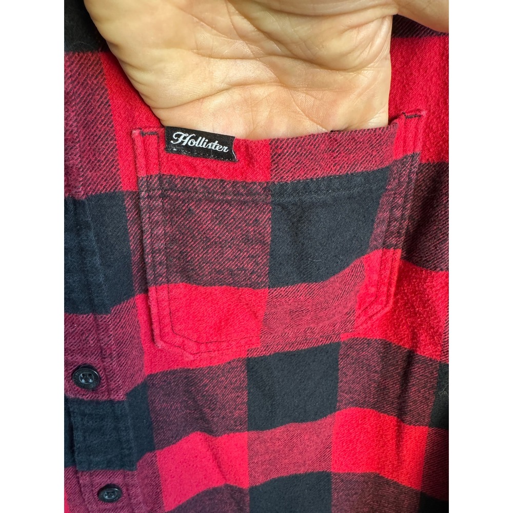 Hollister Mens Red Black Buffalo Plaid Flannel Shirt Small Lumberjack Cabin Cozy - Picture 3 of 11
